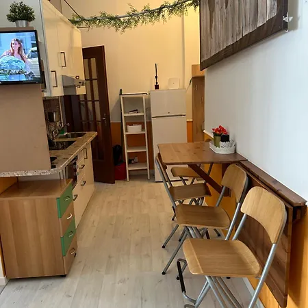 Claudia's In Fieracity&mico&sansiro Apartman Milánó